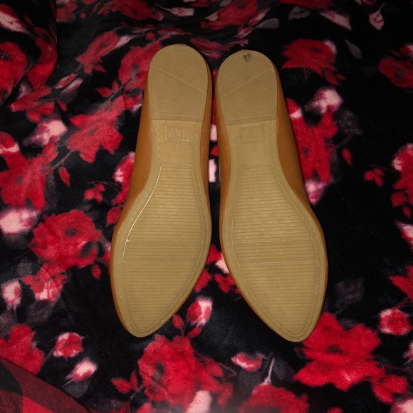 3/$20 🦋 Time and Tru Brown Flats NWOT - Picture 3 of 3